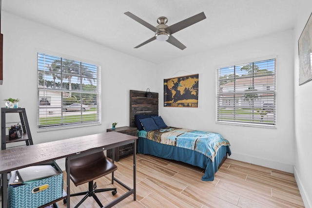 bedroom featuring ceiling fan