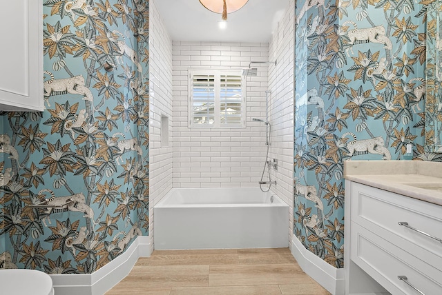 189 Shelter Ln, Jupiter Inlet Colony, FL 33469 - full bathroom with toilet, vanity, and wood finished floors