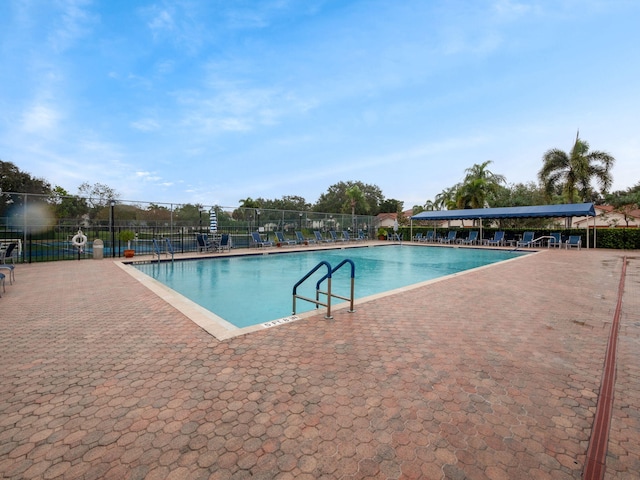 view of swimming pool