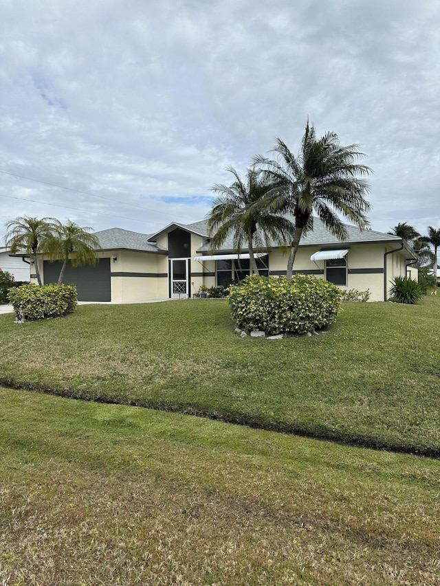 Listing photo 3 for 2415 SE Pinero Rd, Port Saint Lucie FL 34952