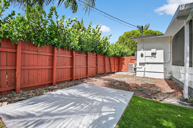 2112 N 14th Ter, Hollywood, FL 33020 - fenced backyard featuring a patio area