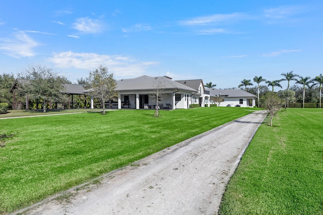 single story home with a front yard