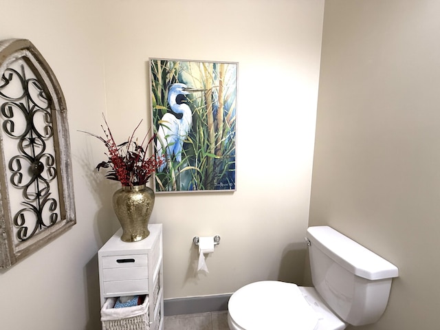 bathroom featuring toilet