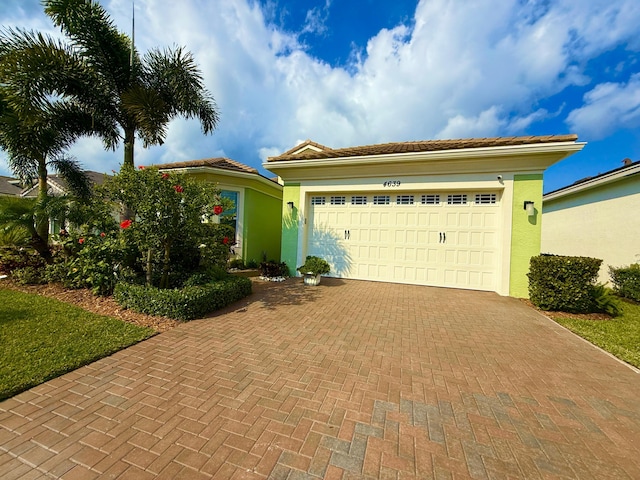 view of front of house featuring a garage