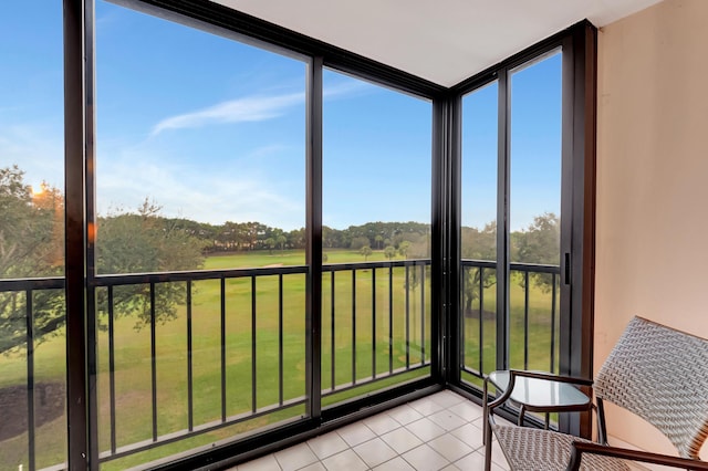 view of sunroom / solarium