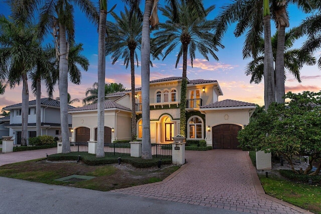 view of mediterranean / spanish-style house