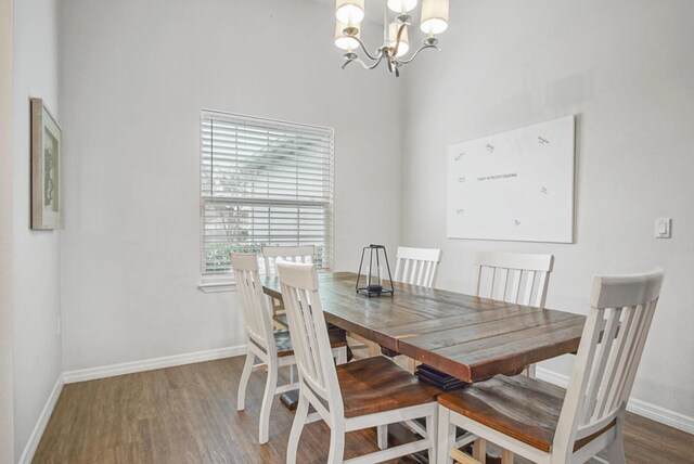 living room featuring dark hardwood / wood-style flooring and ceiling fan