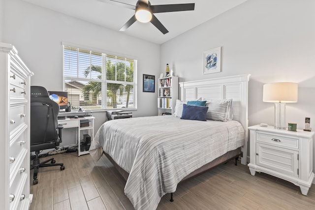 bedroom with ceiling fan