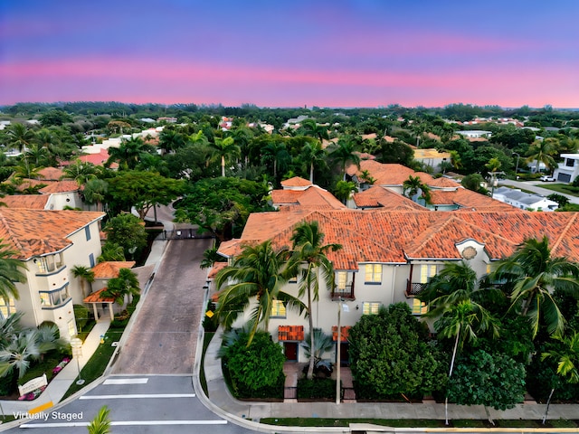 view of aerial view at dusk