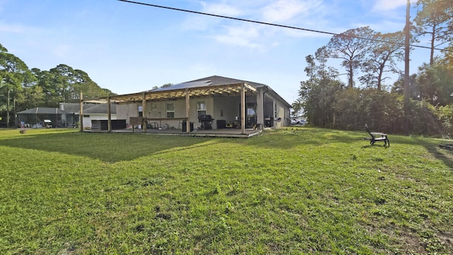 view of yard featuring a patio