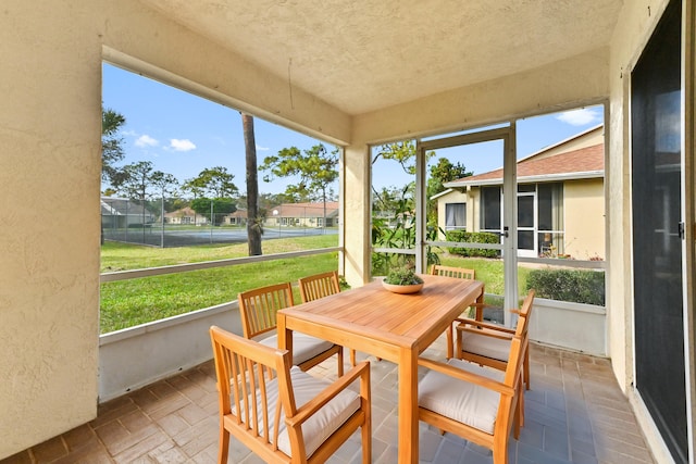 view of sunroom / solarium