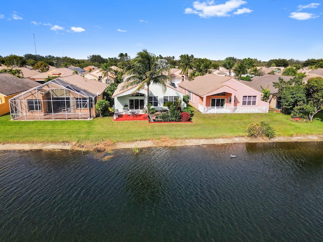 bird's eye view featuring a water view