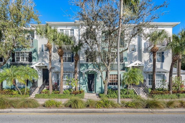 332 W Mallory Cir, Delray Beach, FL 33483 - view of building exterior