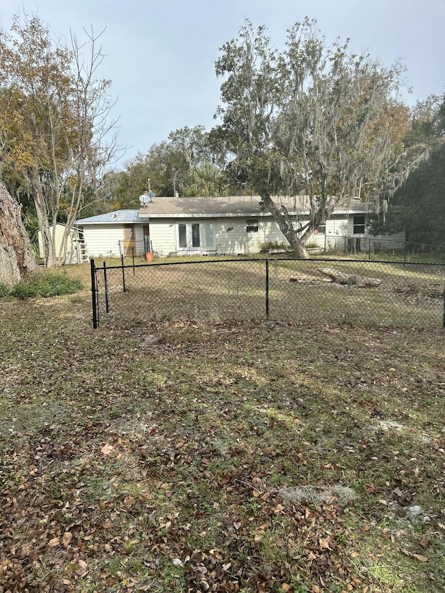 view of front of home with a front yard