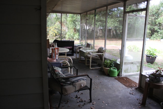 view of sunroom / solarium