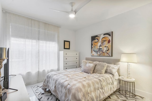 bedroom featuring ceiling fan