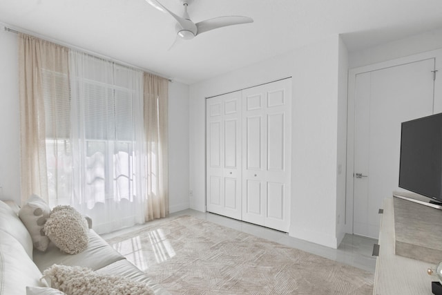 bedroom featuring ceiling fan