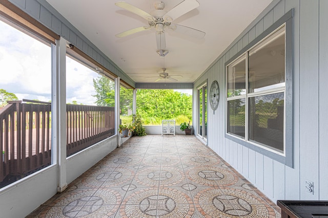 view of patio / terrace with ceiling fan and covered porch