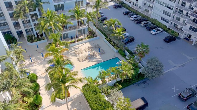 bird's eye view with a water view