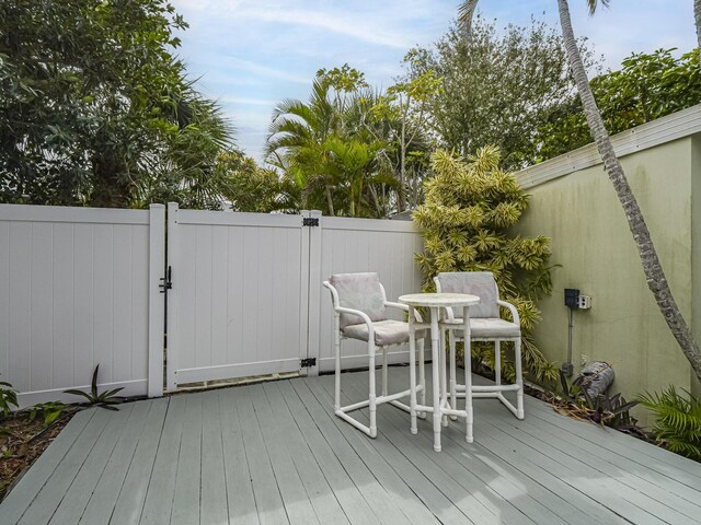 exterior space with outdoor lounge area