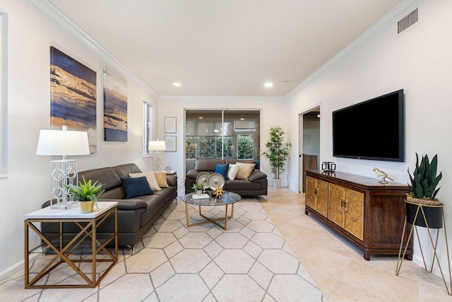 living room with baseboards, visible vents, crown molding, and recessed lighting