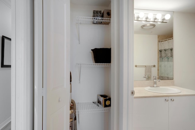 bathroom with vanity