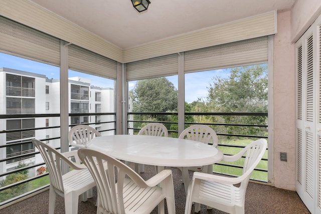 view of sunroom / solarium