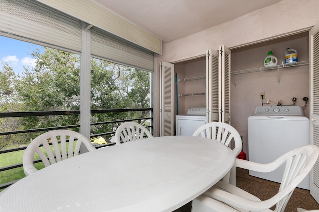 dining area with a healthy amount of sunlight