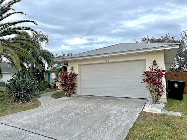 view of front facade with a garage