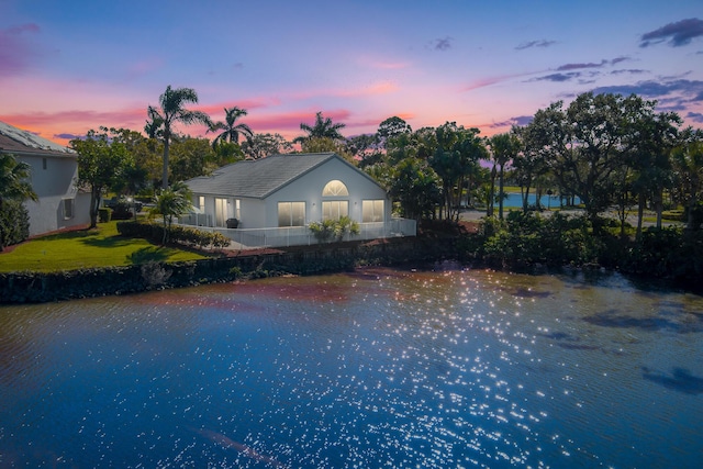 1401 SE Glencoe Ct, Port Saint Lucie, FL 34952 - water view featuring fence