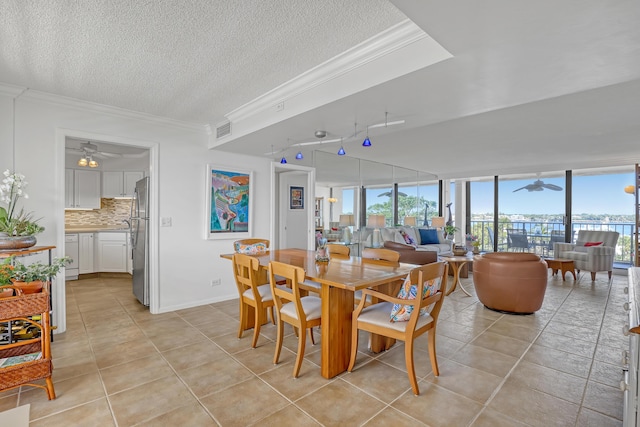 Listing photo 2 for 136 Lakeshore Dr Unit 512, North Palm Beach FL 33408