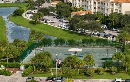 bird's eye view featuring a water view