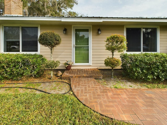 view of property entrance