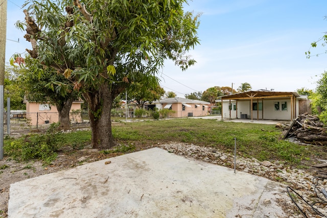 view of yard with a patio area