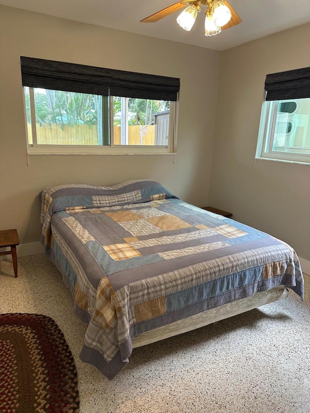 bedroom with ceiling fan