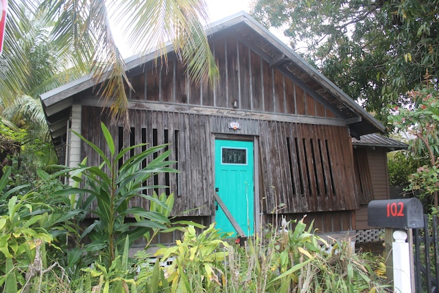 view of outdoor structure