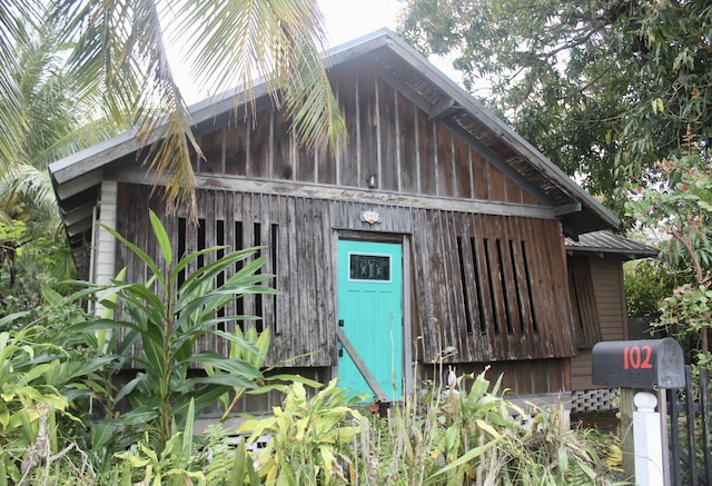 view of outdoor structure