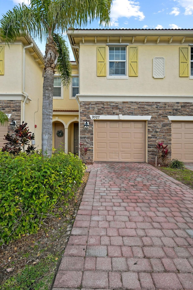 view of front of home featuring a garage