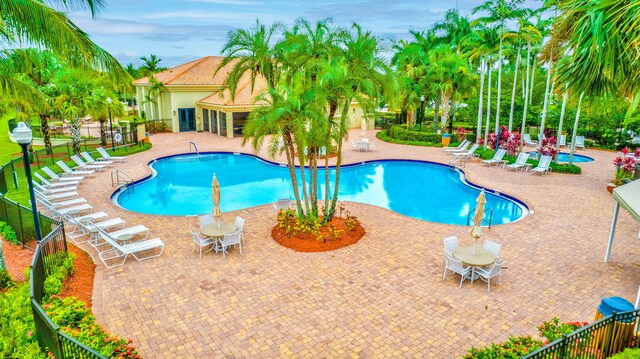 view of mediterranean / spanish-style house