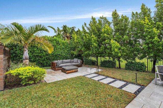 view of yard with a patio area