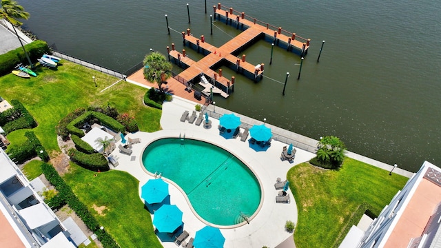 bird's eye view featuring a water view