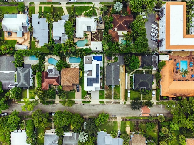 birds eye view of property featuring a residential view