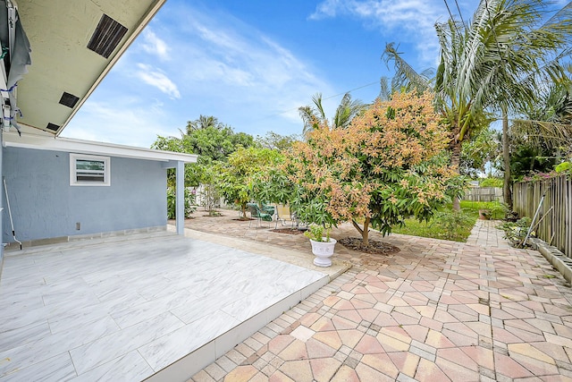 602 SE 6th Ave, Deerfield Beach, FL 33441 - view of patio / terrace