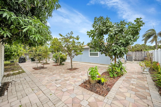 602 SE 6th Ave, Deerfield Beach, FL 33441 - view of patio / terrace with cooling unit
