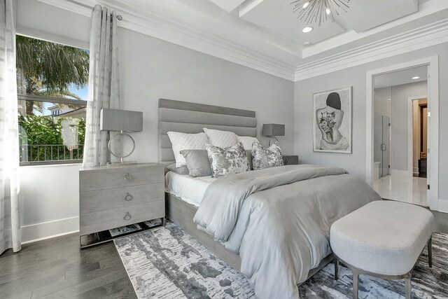 5525 Renoir Pl, Palm Beach Gardens, FL 33418 - bedroom featuring recessed lighting, wood finished floors, crown molding, and baseboards