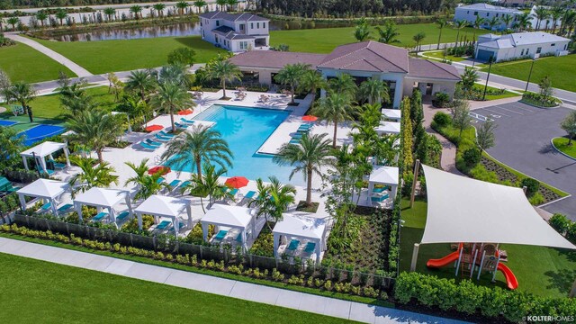 5525 Renoir Pl, Palm Beach Gardens, FL 33418 - birds eye view of property with a water view