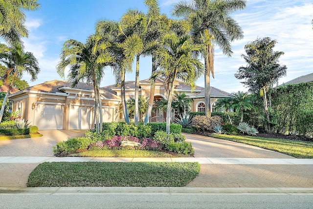 view of front of house featuring a garage