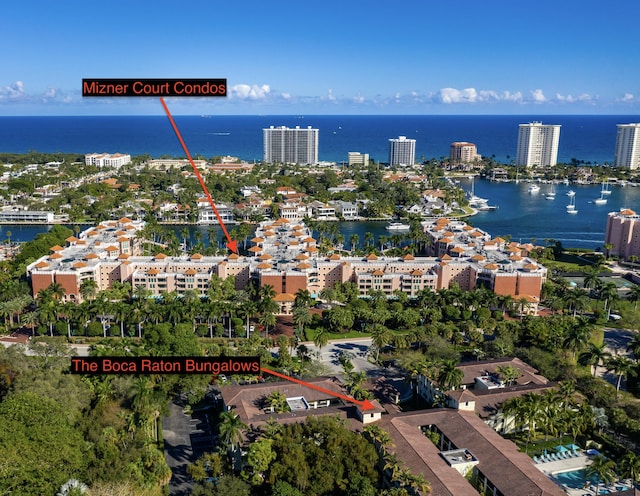 bird's eye view featuring a water view