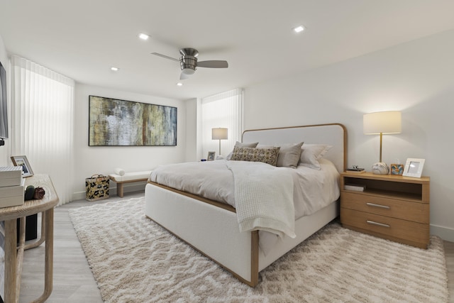 bedroom with ceiling fan