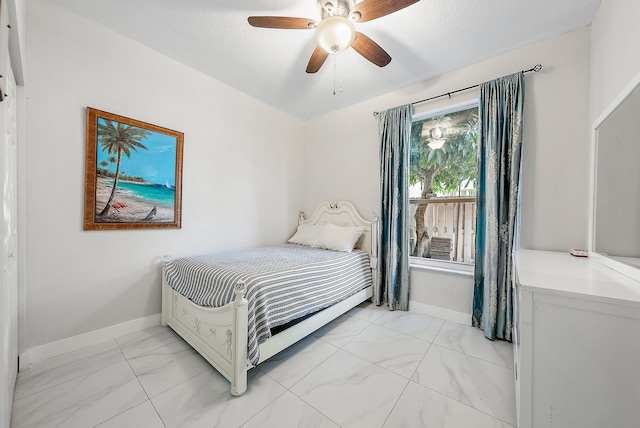 bedroom with ceiling fan